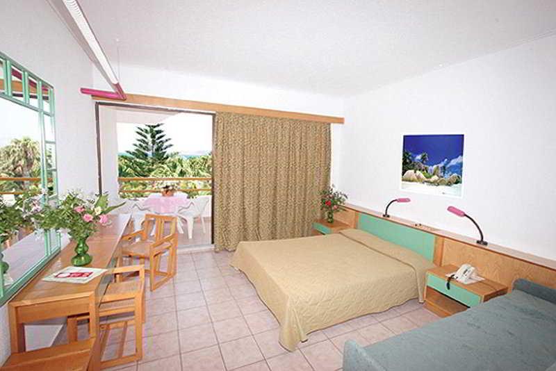 Tigaki Beach Hotel ภายนอก รูปภาพ