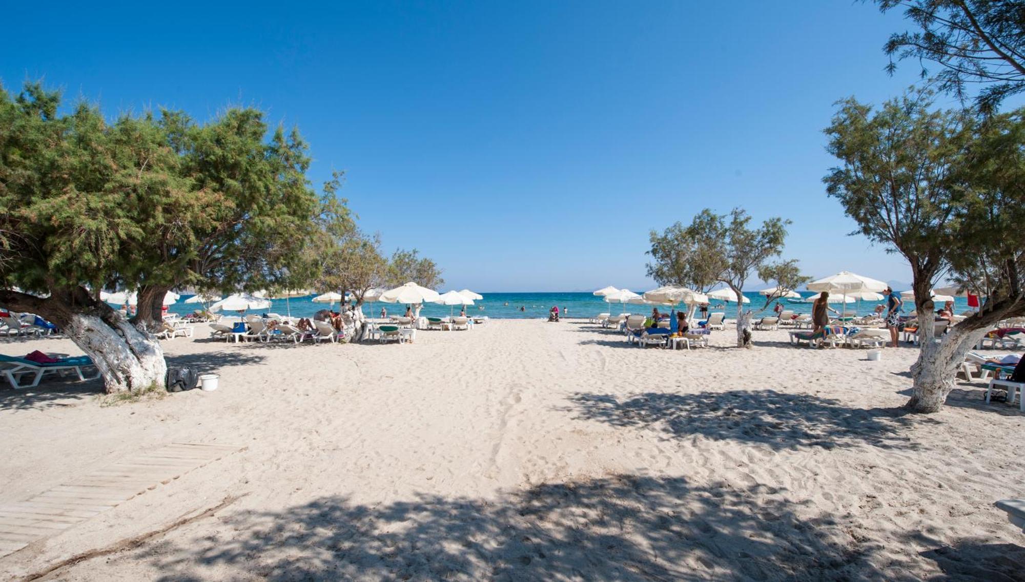 Tigaki Beach Hotel ภายนอก รูปภาพ